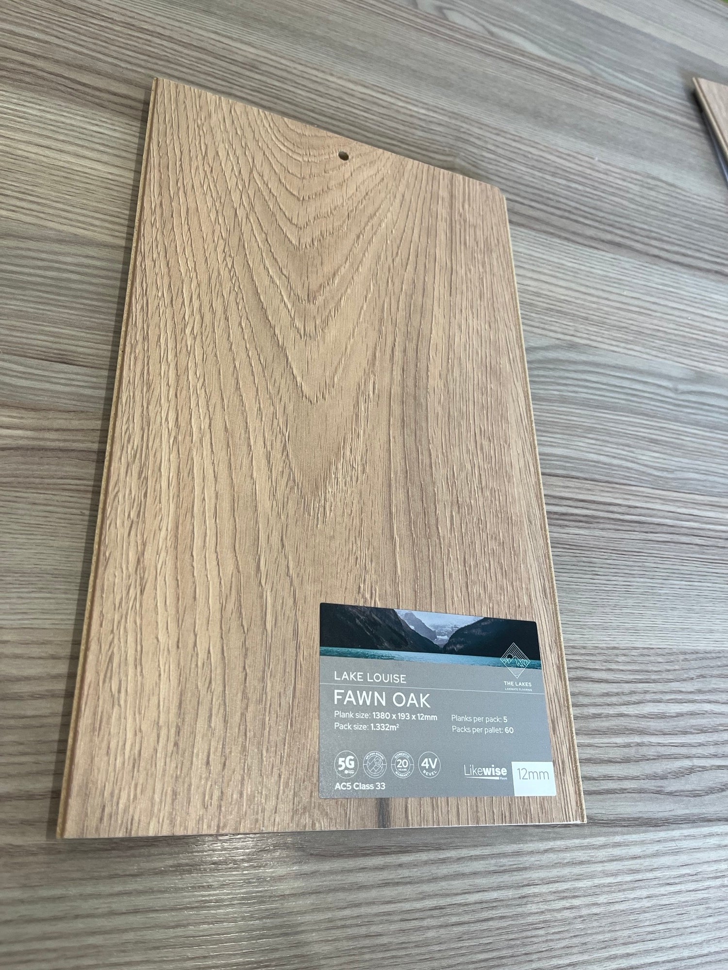 Fawn Oak 12mm - 1.4m2 per pack