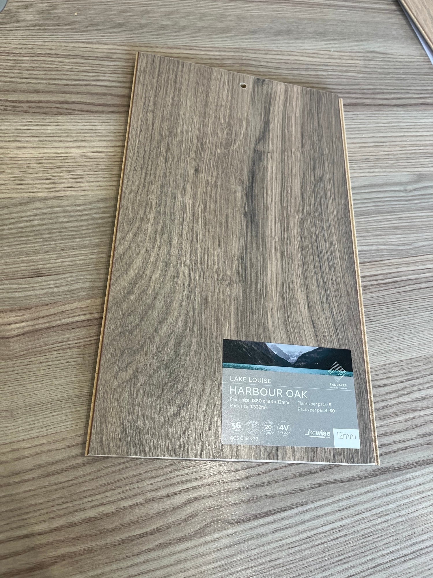 Lake Louise Laminate Flooring - 1.4m2 per pack